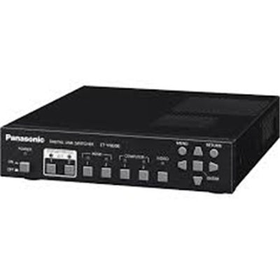 2 X DIGITAL LINK OUTPUTS TO DI STRIBUTE AV AND COMMAND SIGNAL S TO 2 PROJECTOR