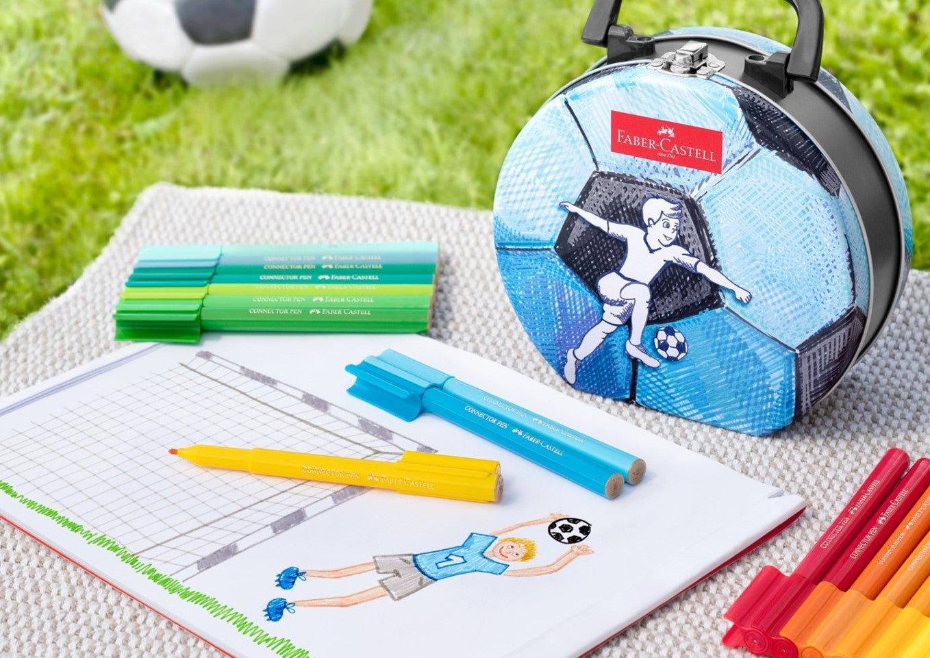 MARKER FABER CASTELL CONNECTOR GIFT SET TIN OF 33 SOCCERBAL